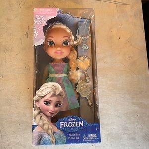 😊2 lots for $20- BNIB Disney Frozen Toddler Elsa Doll